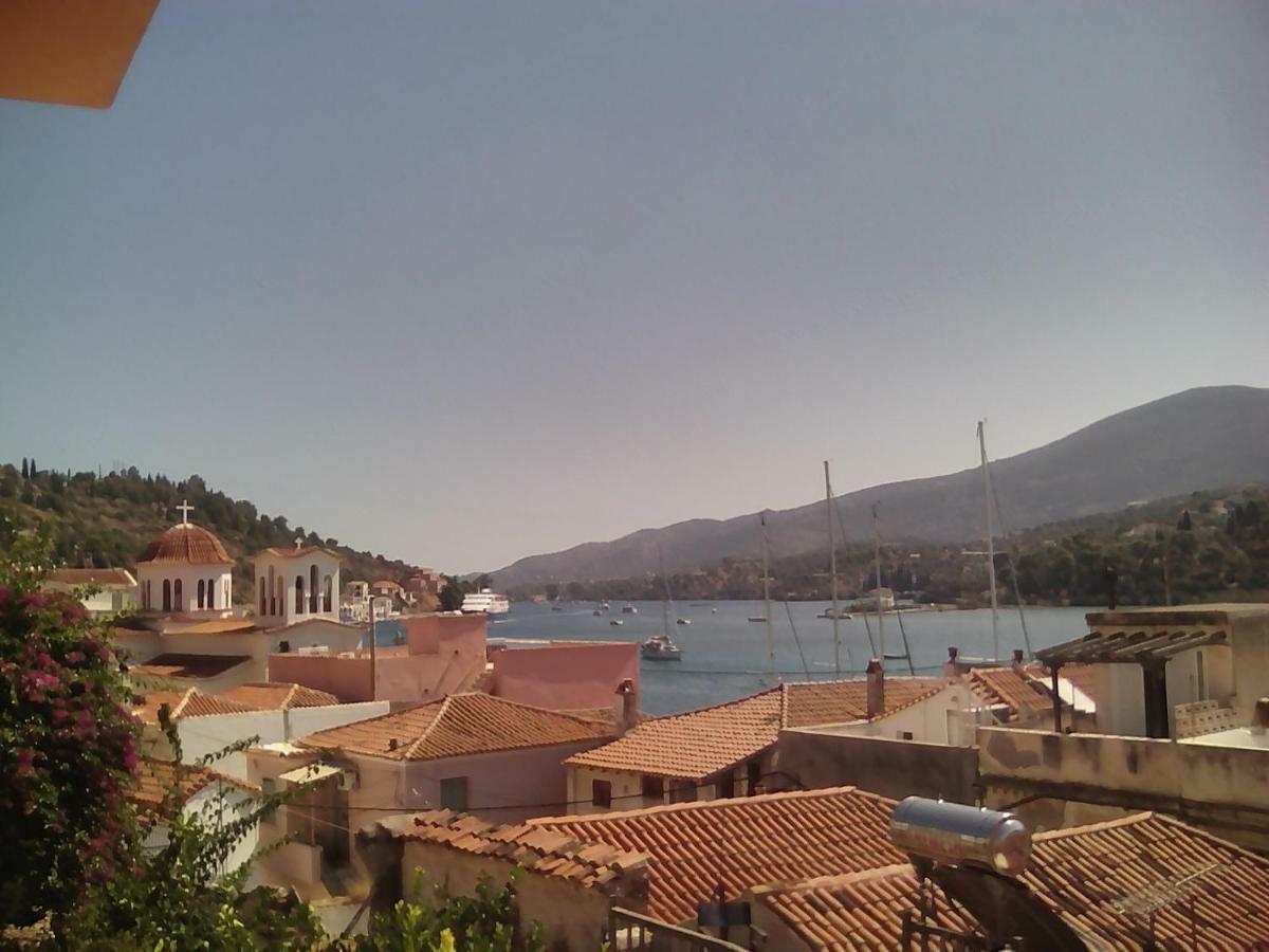 Betty'S Apartments Poros Town Buitenkant foto