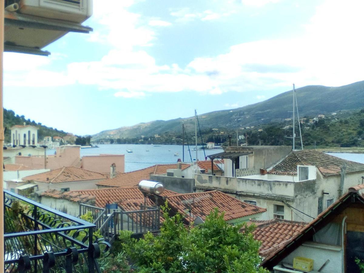 Betty'S Apartments Poros Town Buitenkant foto